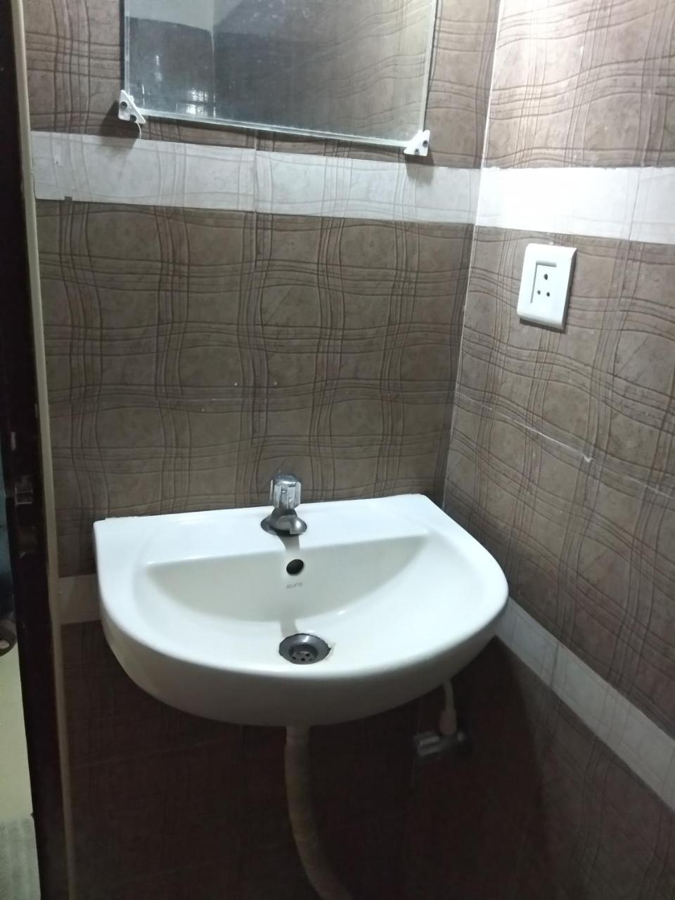 Sai Tirumala Residency ティルパティ エクステリア 写真