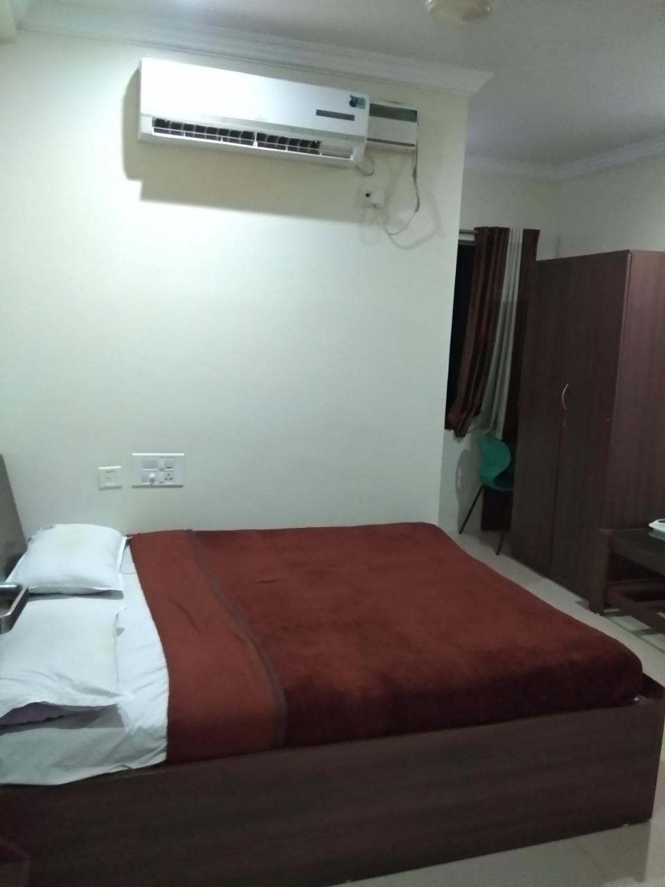 Sai Tirumala Residency ティルパティ エクステリア 写真